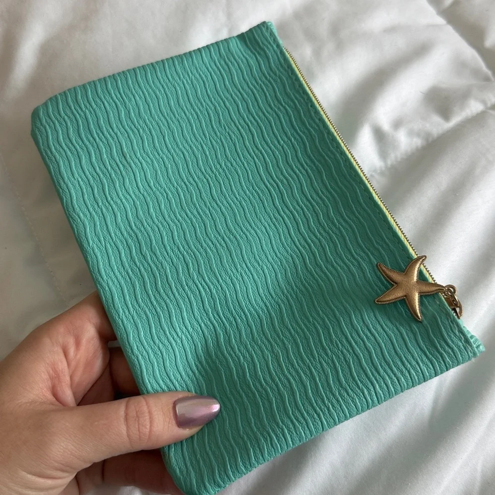 Beachy glam bag